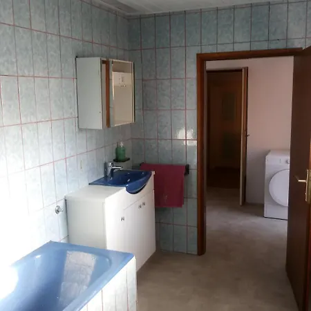 ゲストハウス Gostilna Tratnik Zoll