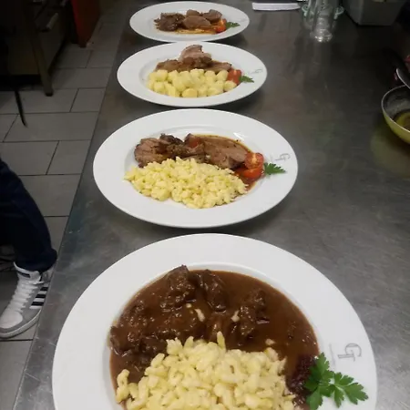 بيت ضيافة Gostilna Tratnik