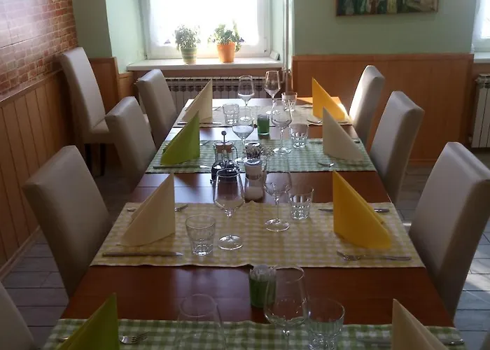 Gostilna Tratnik Konukevi Zoll