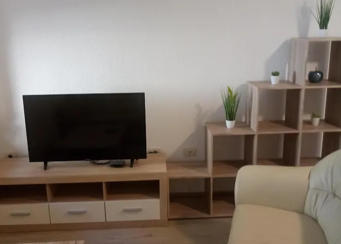 Konukevi Gostilna Tratnik