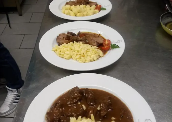 Konukevi Gostilna Tratnik